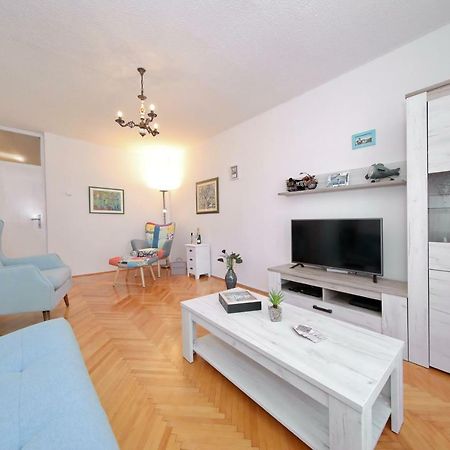 Apartman Lana In City Centre With Garage Zadar Eksteriør billede