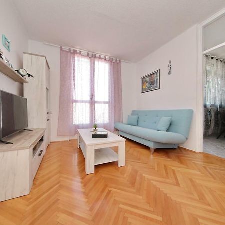 Apartman Lana In City Centre With Garage Zadar Eksteriør billede