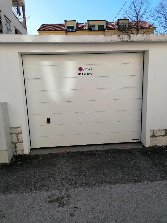 Apartman Lana In City Centre With Garage Zadar Eksteriør billede