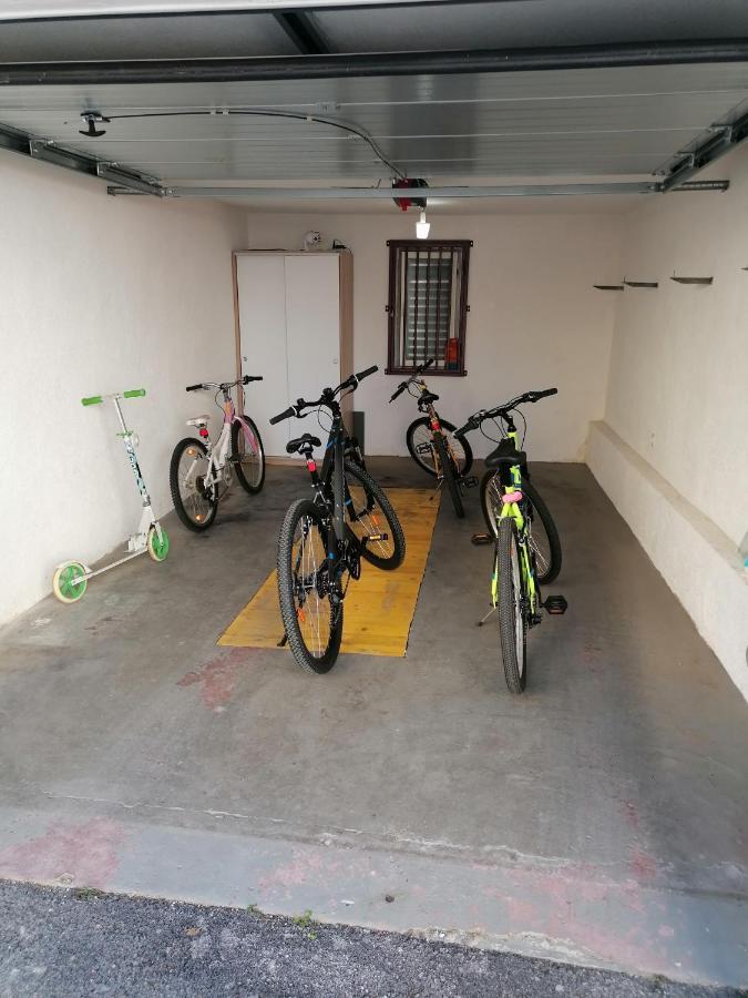 Apartman Lana In City Centre With Garage Zadar Eksteriør billede