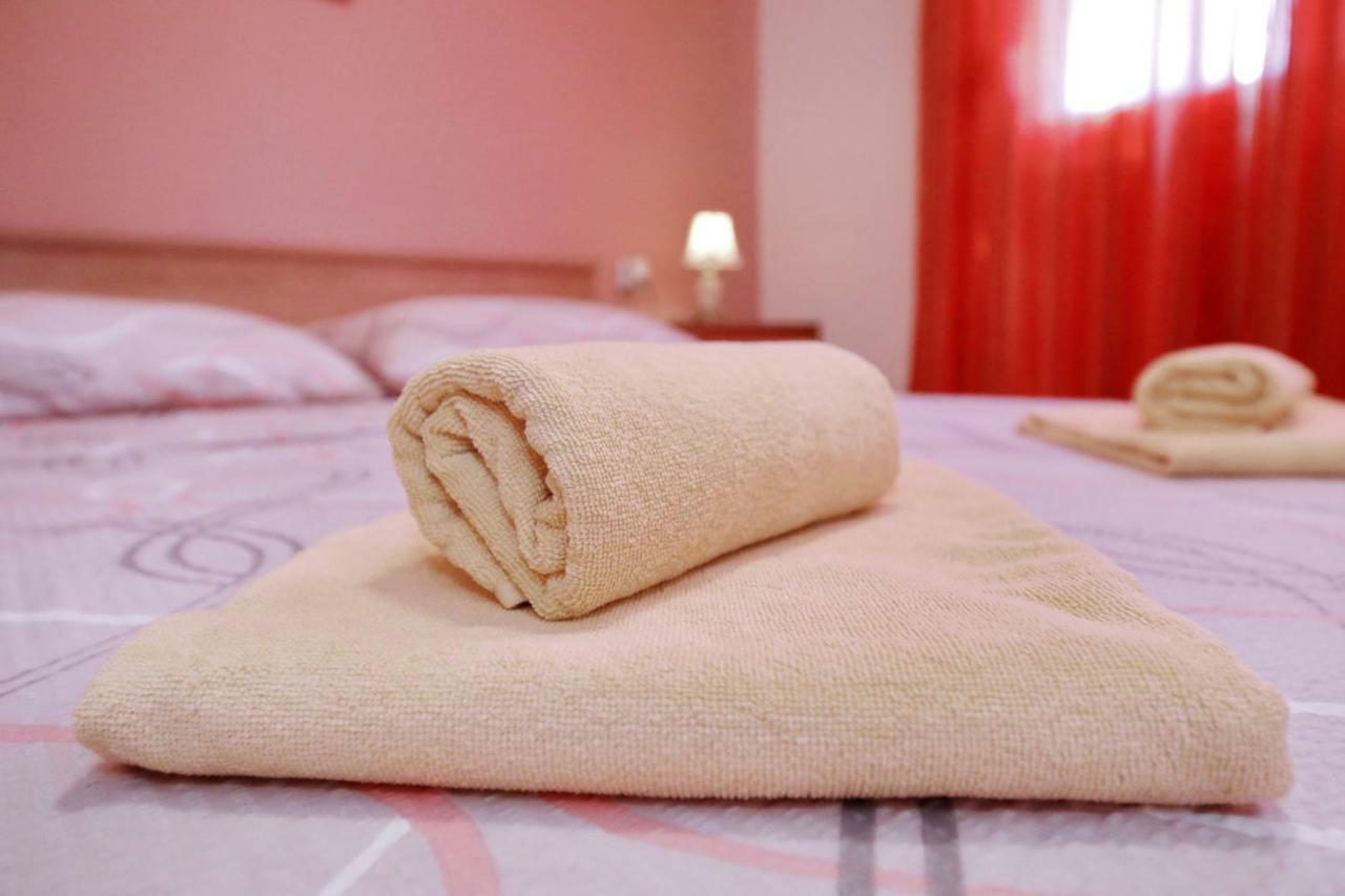 Apartman Lana In City Centre With Garage Zadar Eksteriør billede