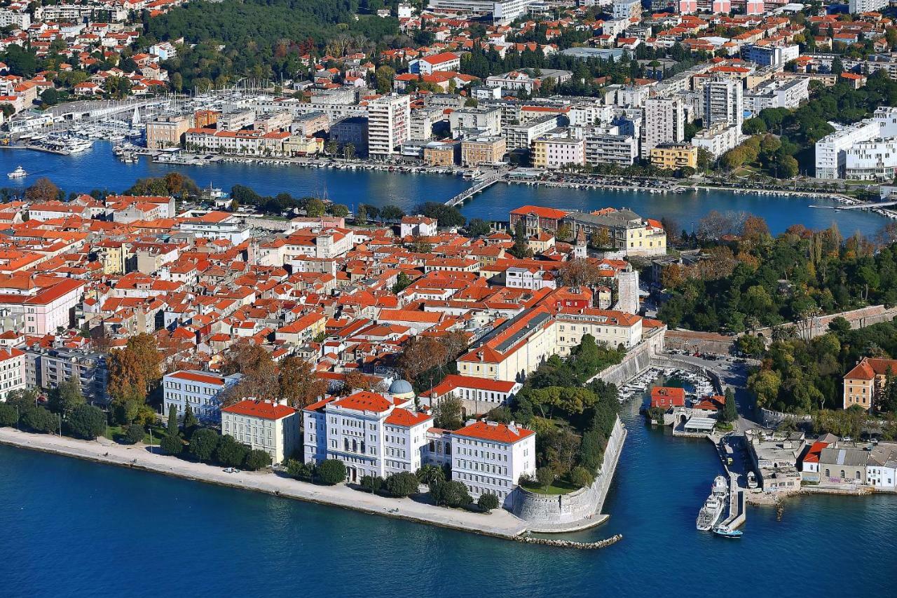 Apartman Lana In City Centre With Garage Zadar Eksteriør billede